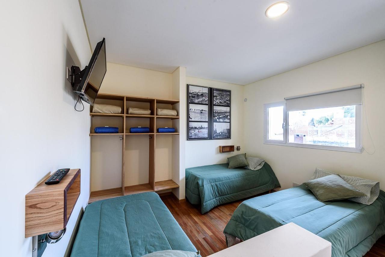 La Tosca Hostel Puerto Madryn Exterior photo